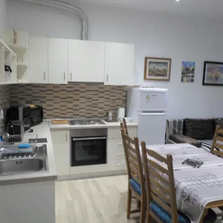 Apartman Lucio Apartment *